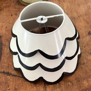 Stray Dog Designs Flounce Tole Shade